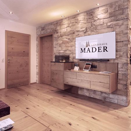 Landhaus Mader Hintertux Apartman Kültér fotó